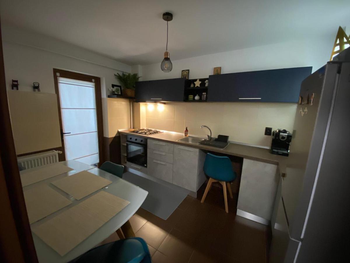 Aparthotel City Center Targu Ocna Екстер'єр фото